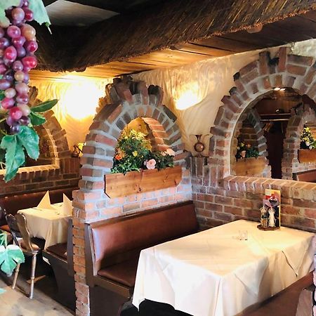 Hotel & Restaurant Miranda Siek Екстериор снимка